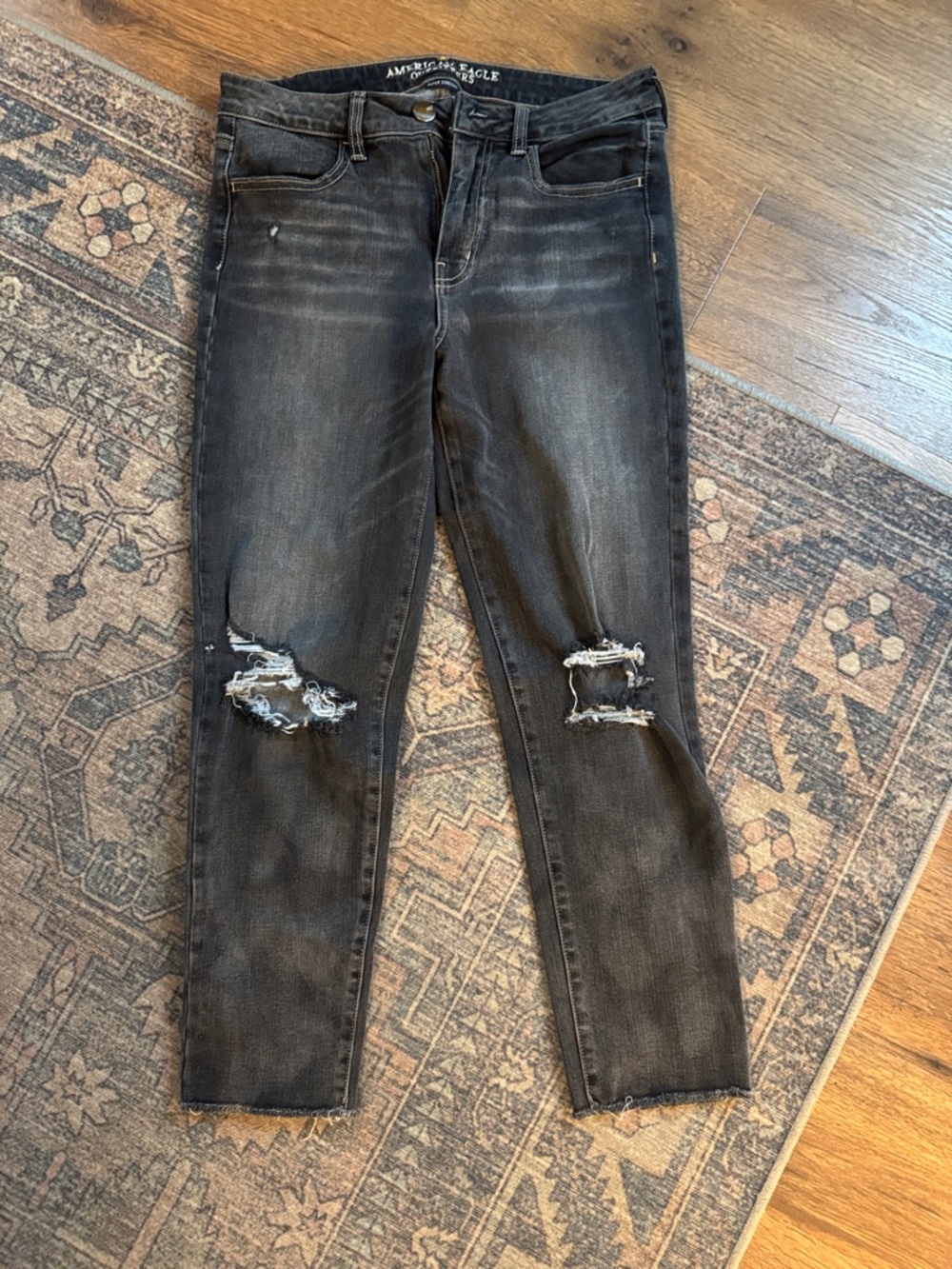 American Eagle Outfitters Black Distressed Skinny Jeans - Women's